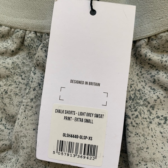 Gymshark chalk shorts - Picture 4 of 9